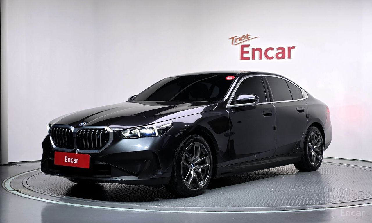 BMW i5