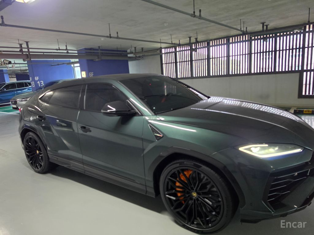 Lamborghini Urus
