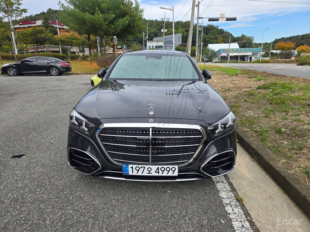 Mercedes-Benz S-Class W223