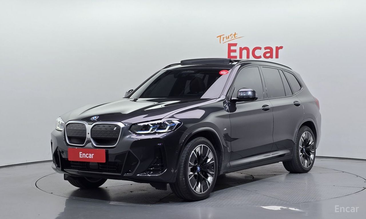 BMW iX3