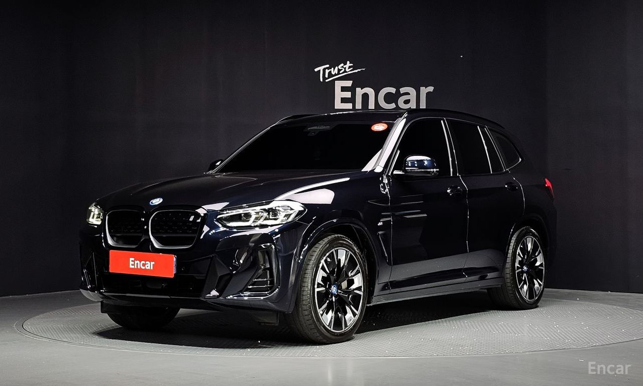 BMW iX3