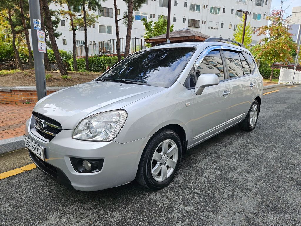 Kia Carens