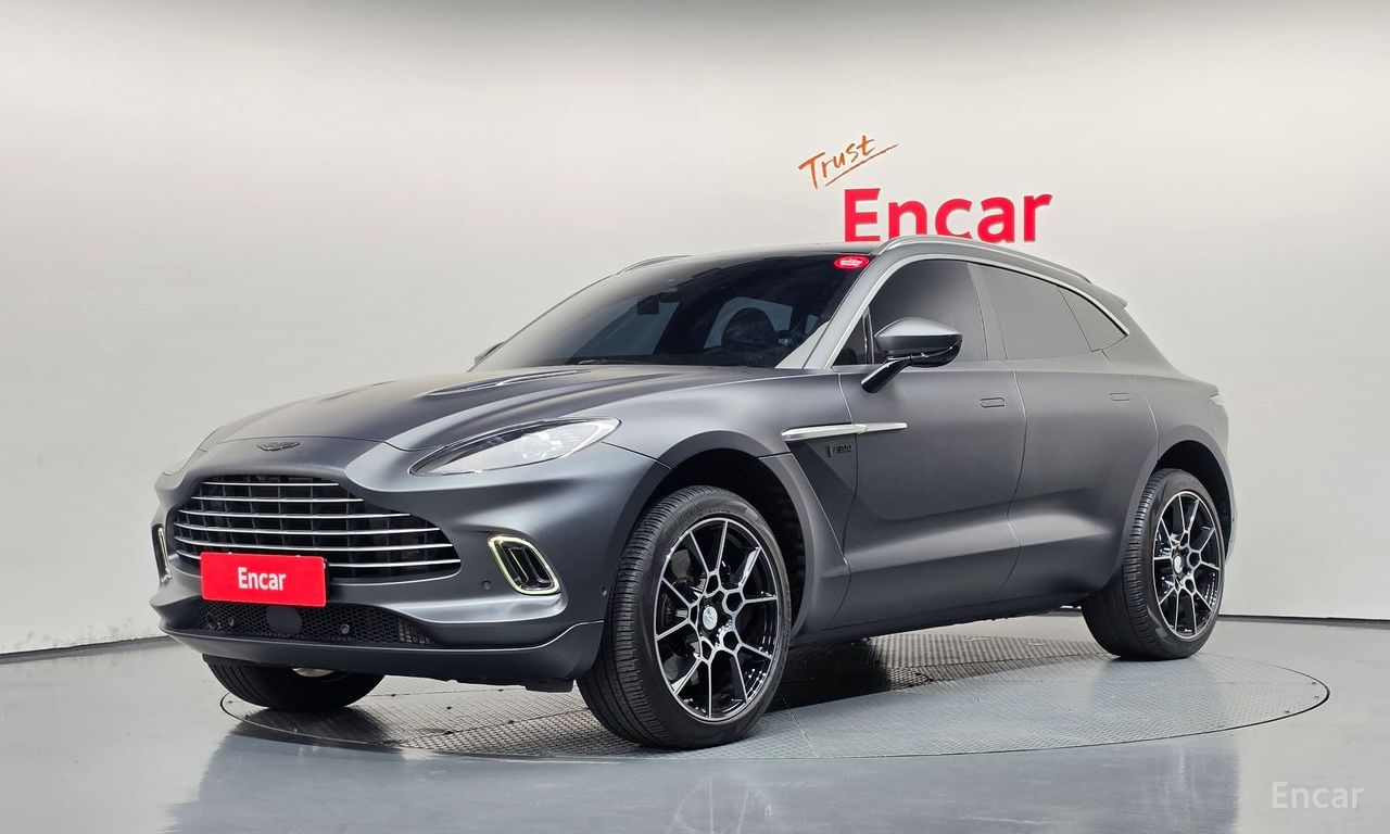 Aston Martin DBX