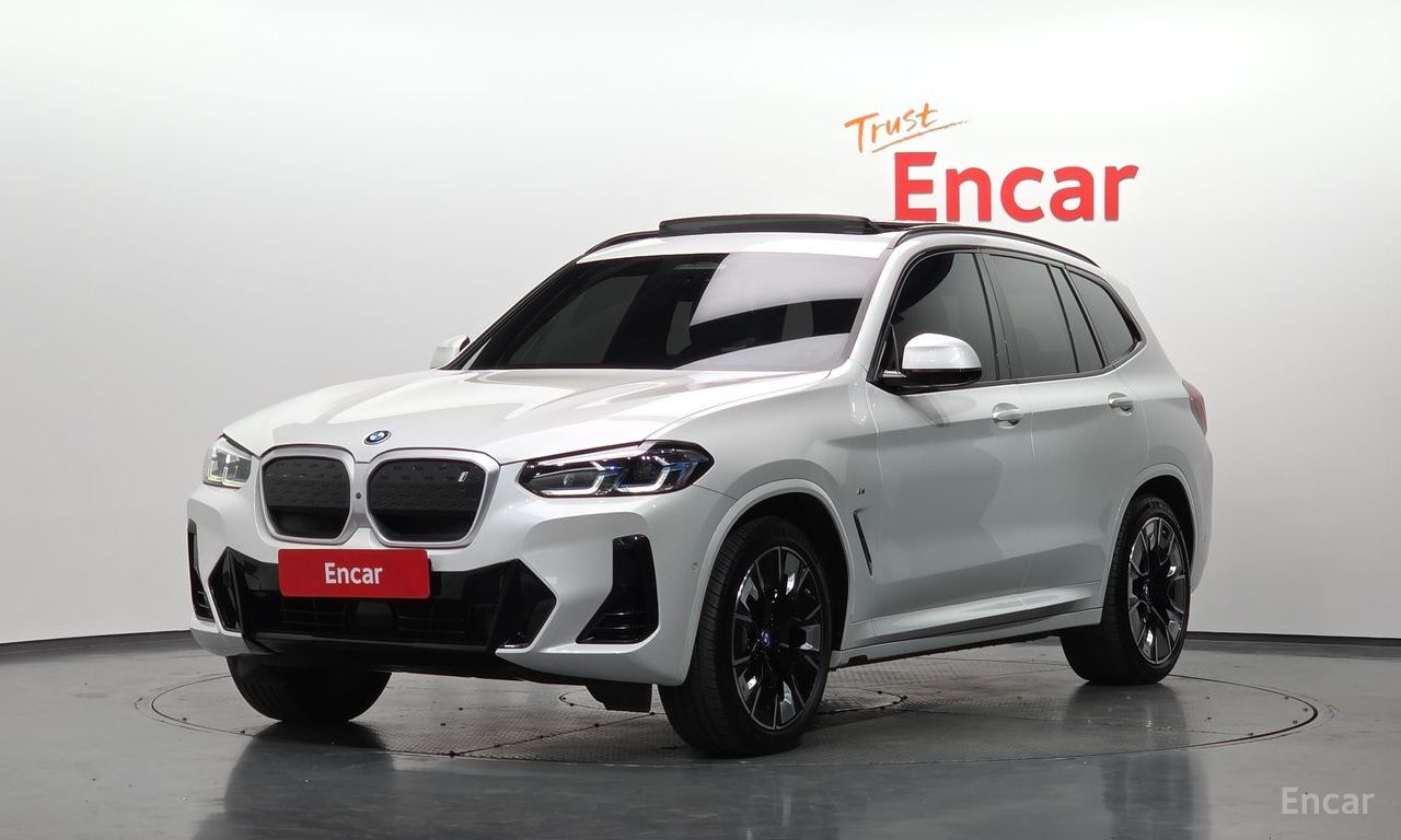 BMW iX3
