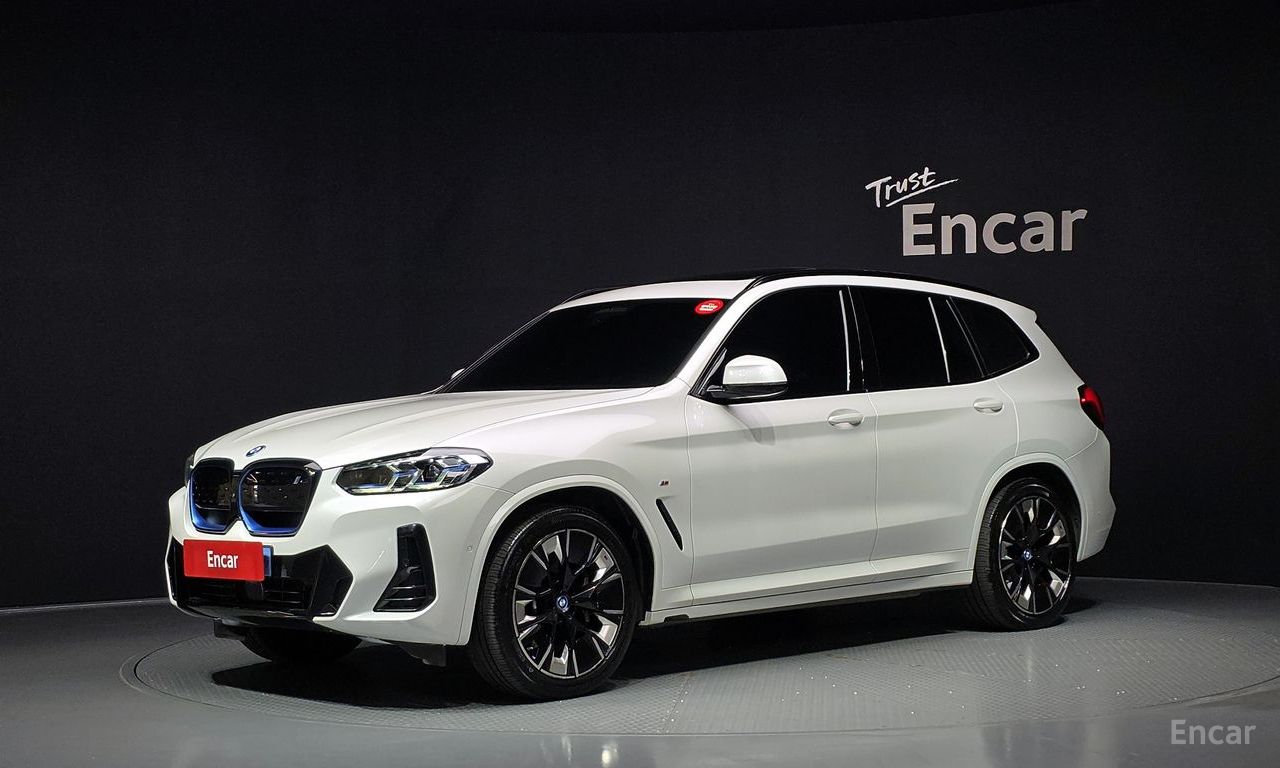 BMW iX3