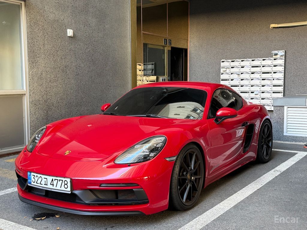 Porsche 718 Cayman