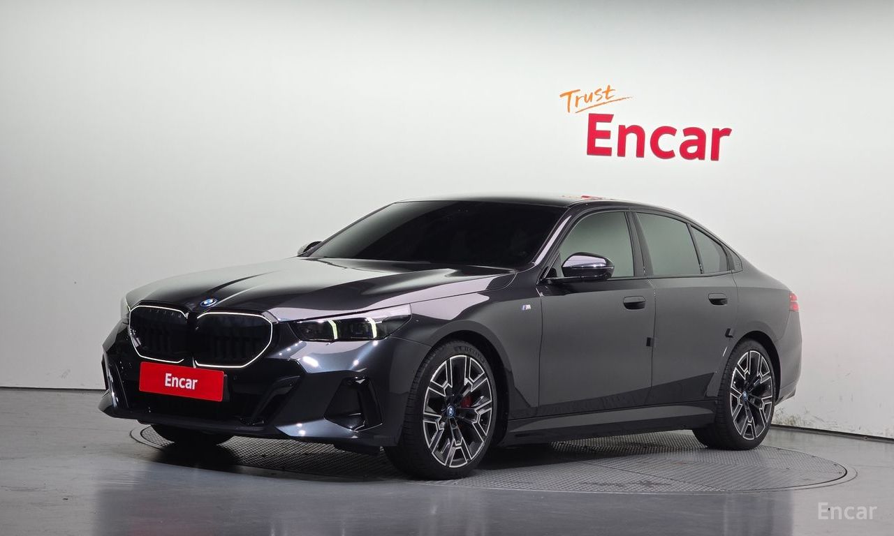 BMW i5