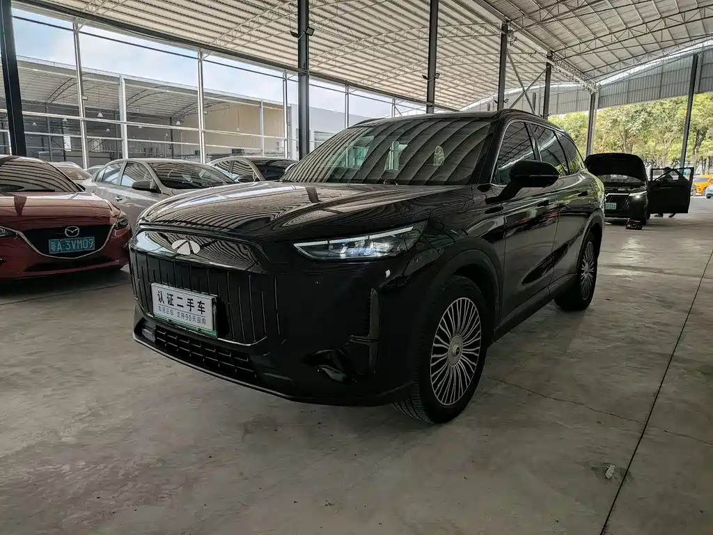 Chery T9