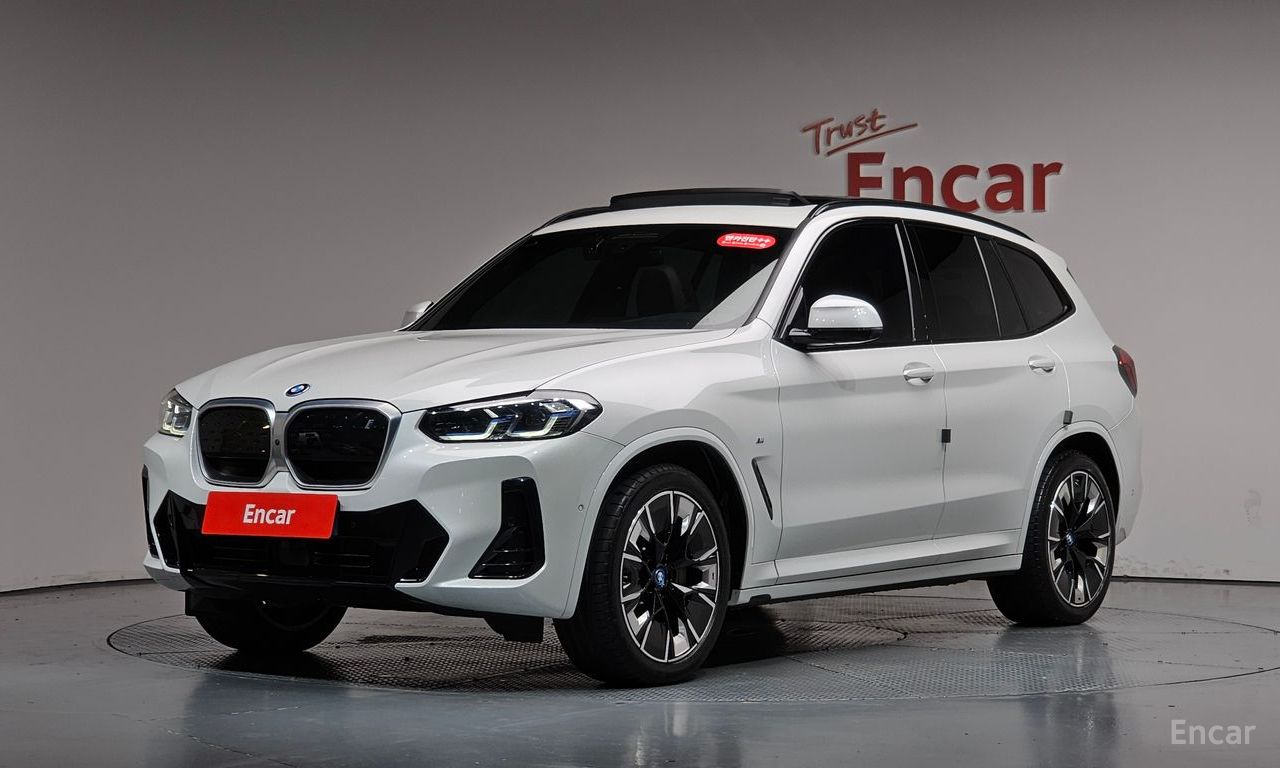 BMW iX3