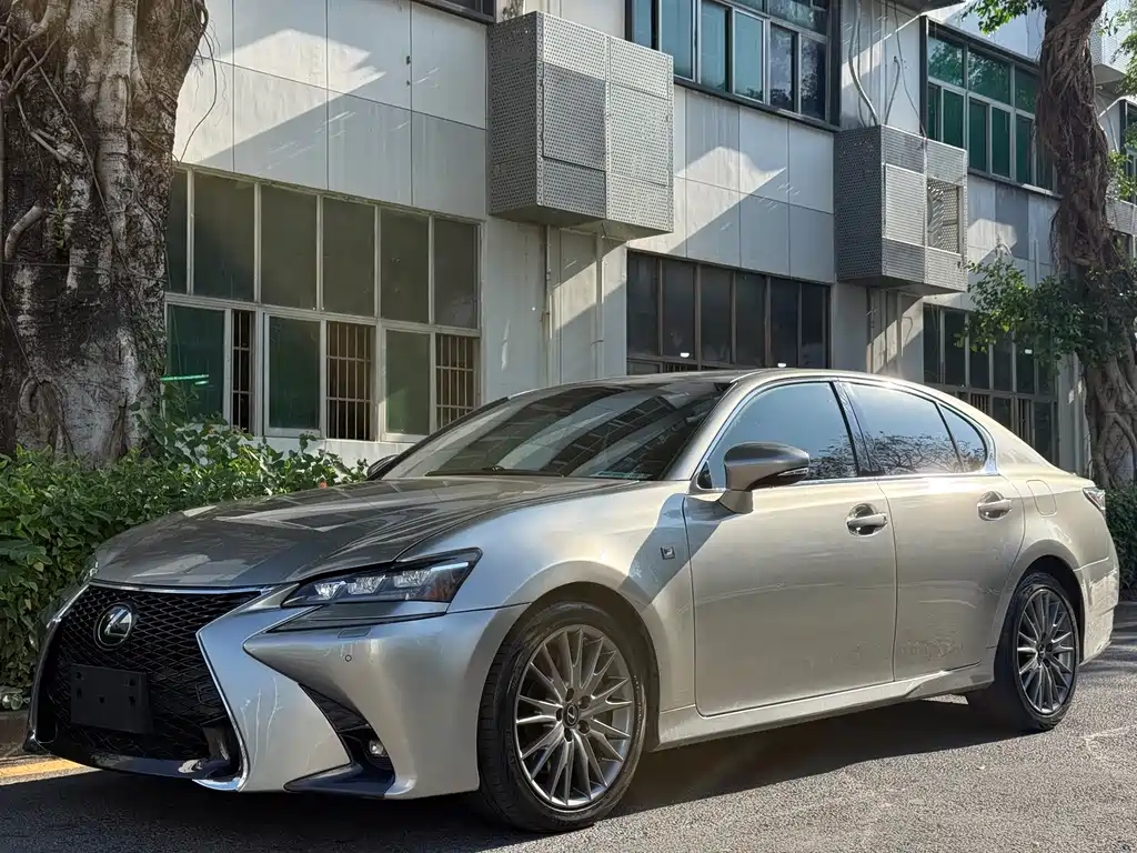 Lexus GS