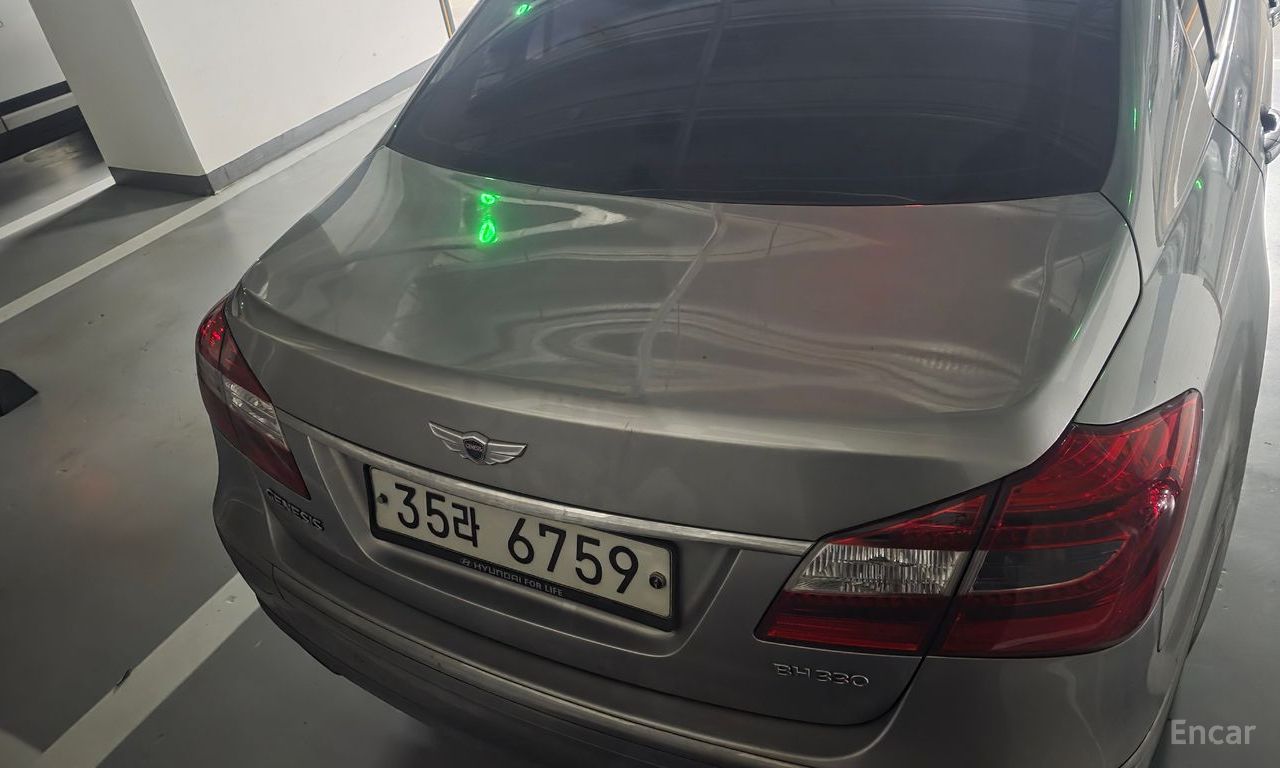 Hyundai Genesis