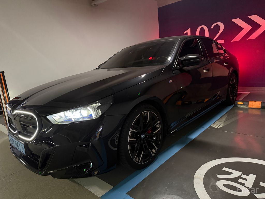 BMW i5