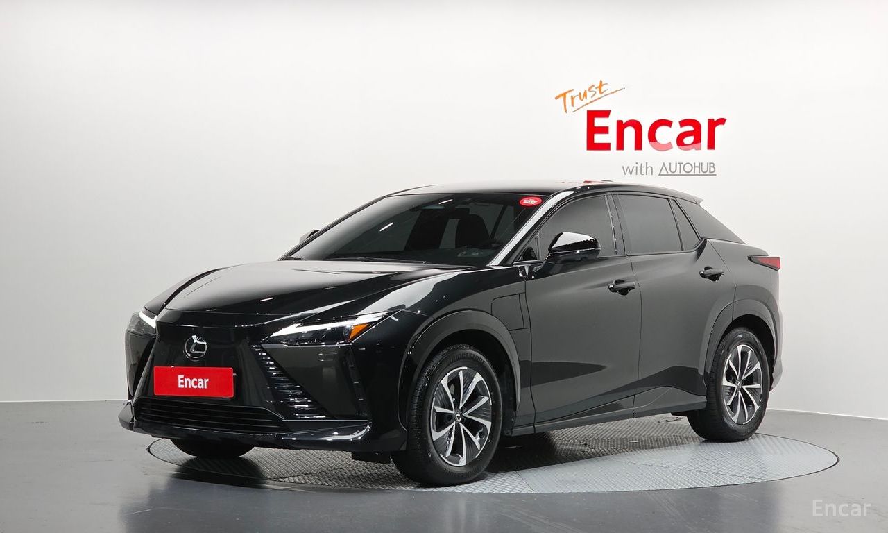 Lexus RZ