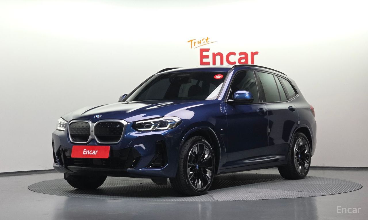 BMW iX3