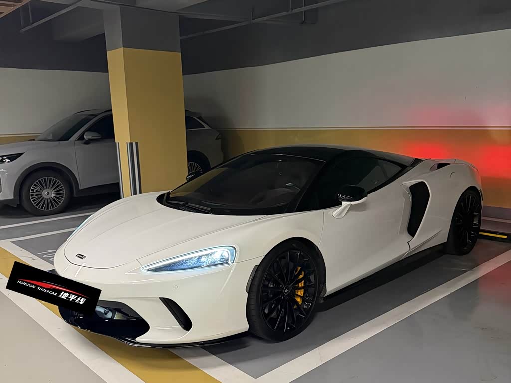McLaren GT