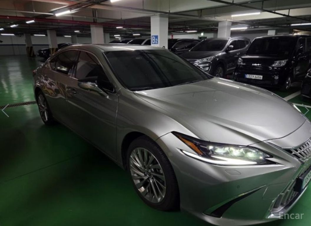 Lexus ES300h