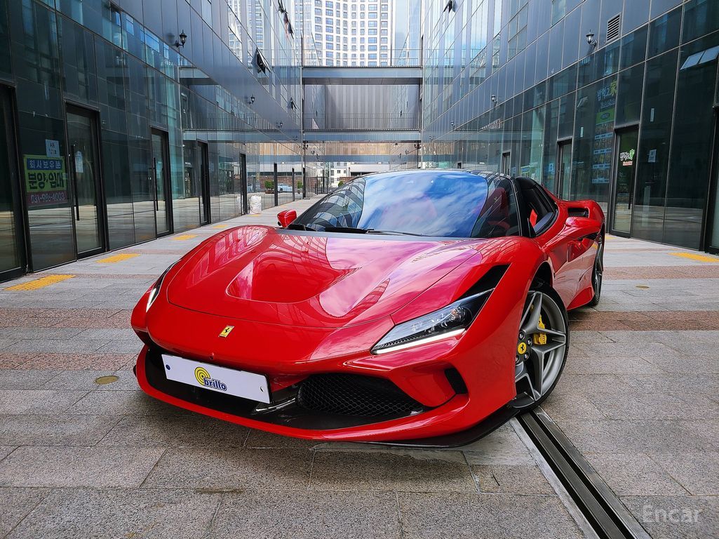 Ferrari F8