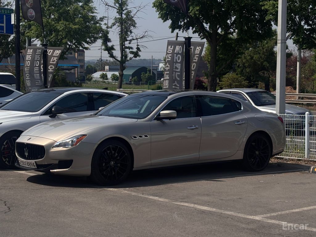 Maserati Quattroporte