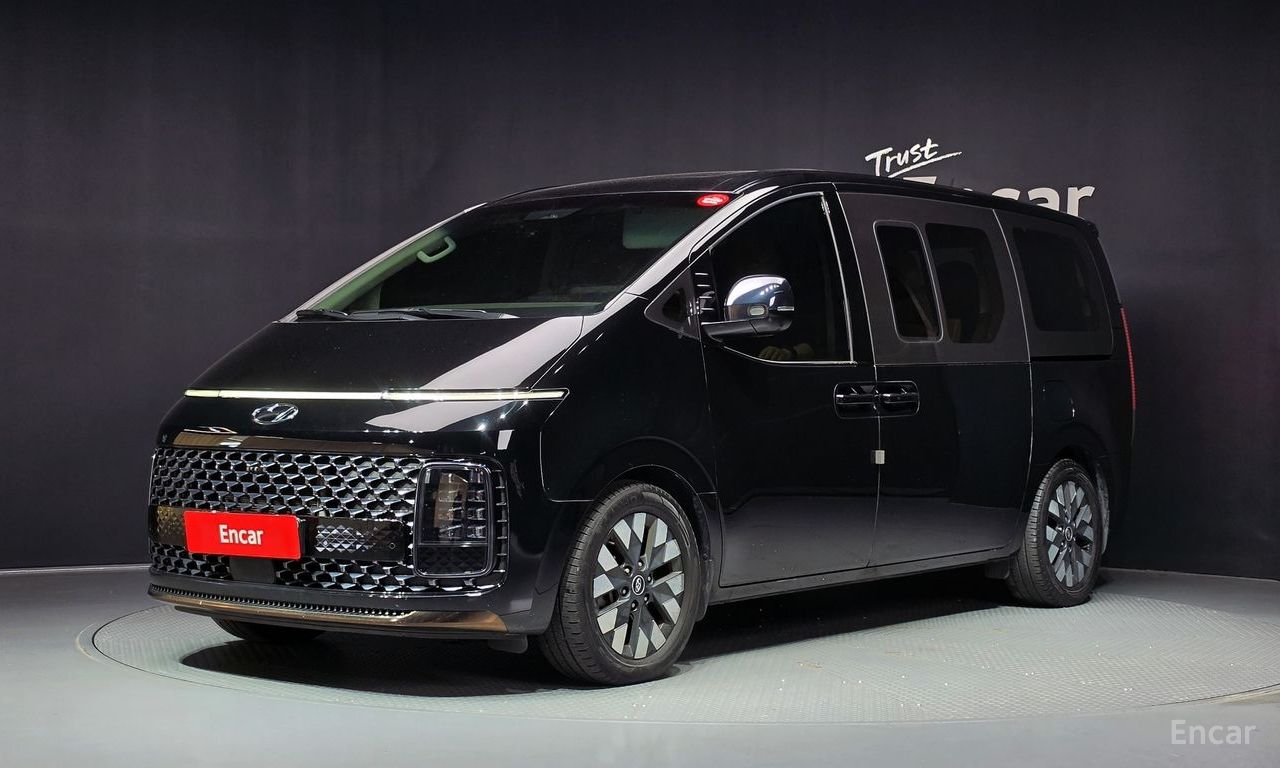 Hyundai Staria