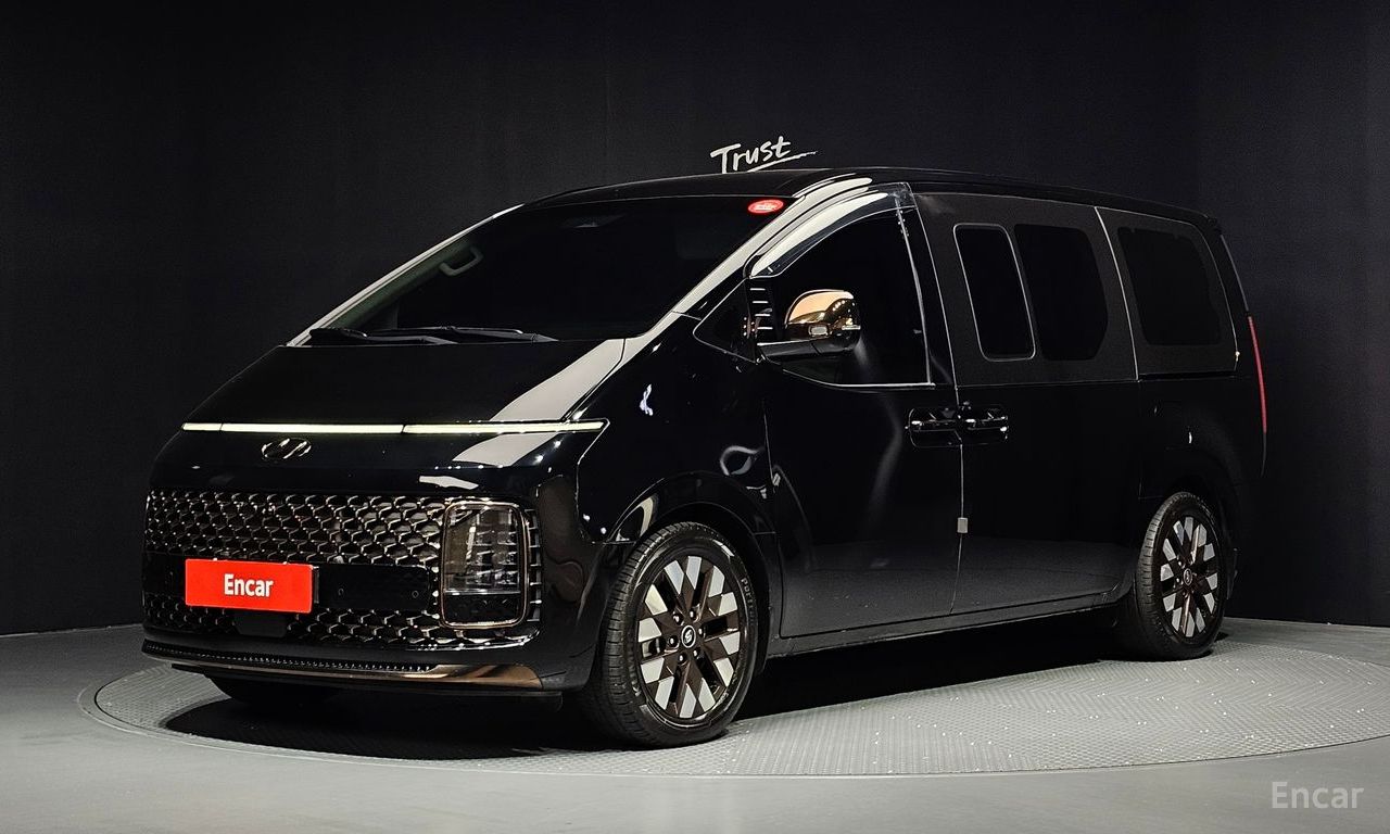 Hyundai Staria