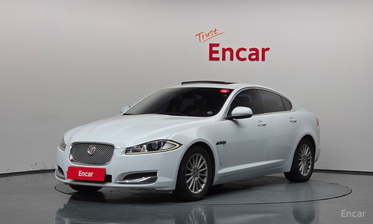 Jaguar XF