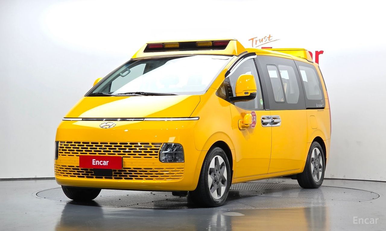 Hyundai Staria