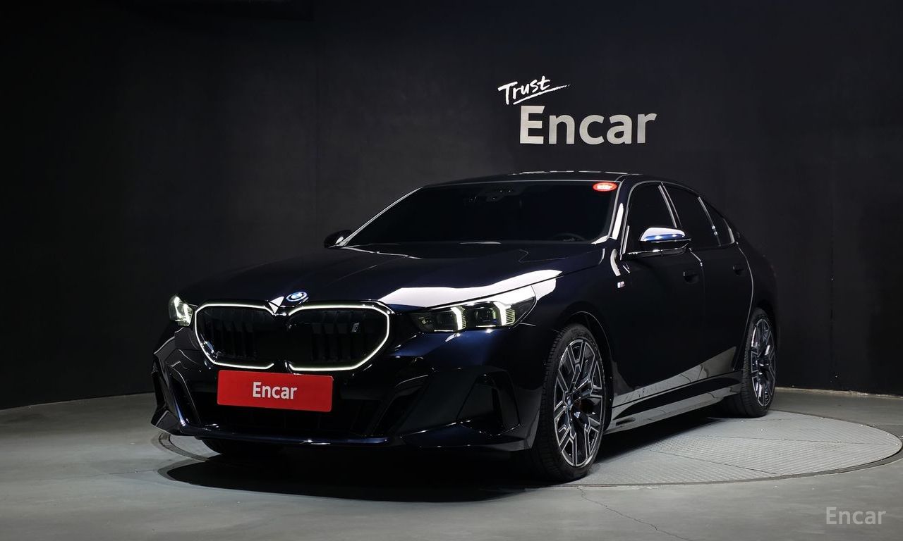 BMW i5