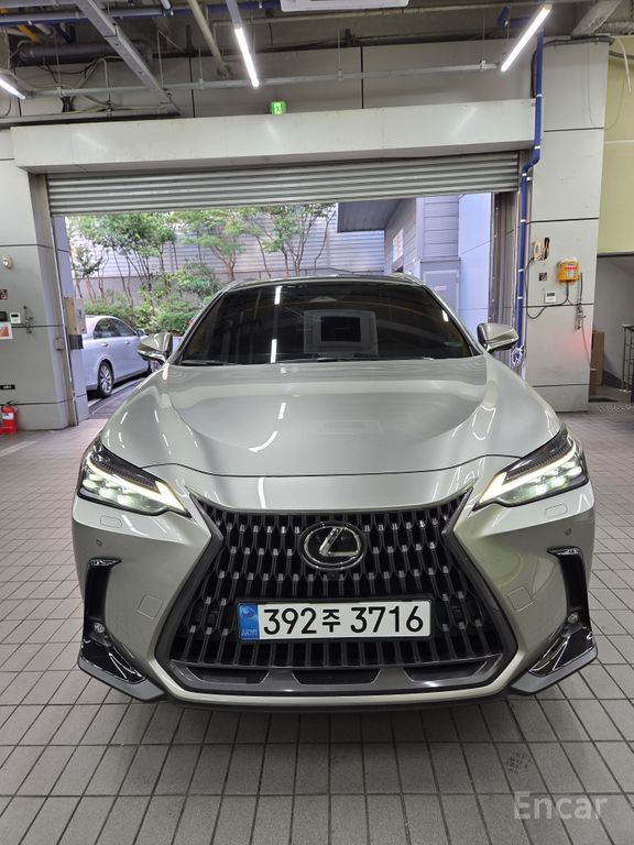 Lexus NX350h