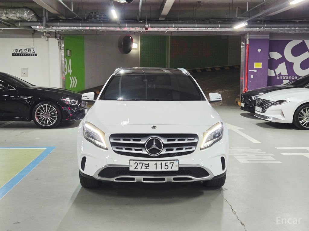 Mercedes-Benz GLA-Class X156