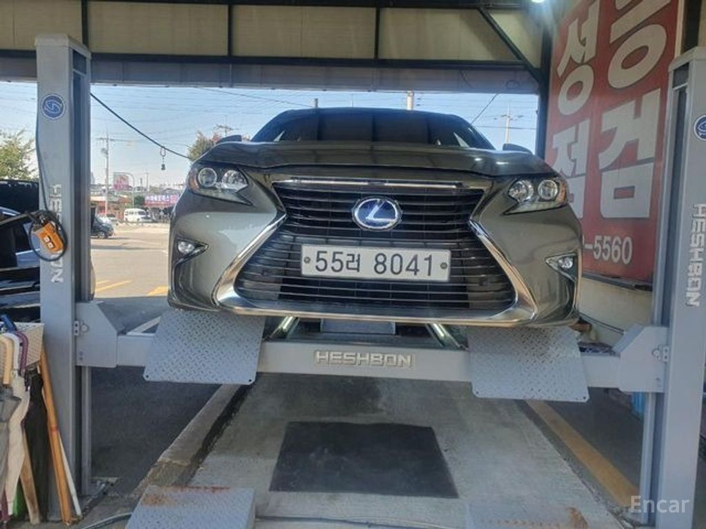 Lexus ES300h