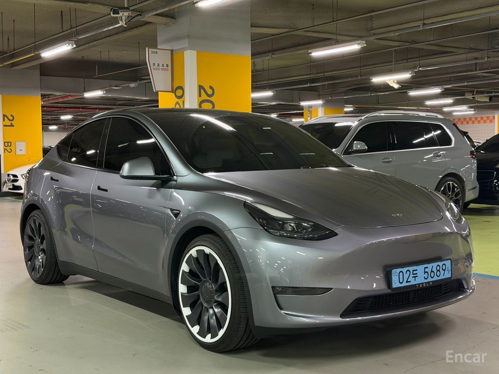 Tesla Model Y