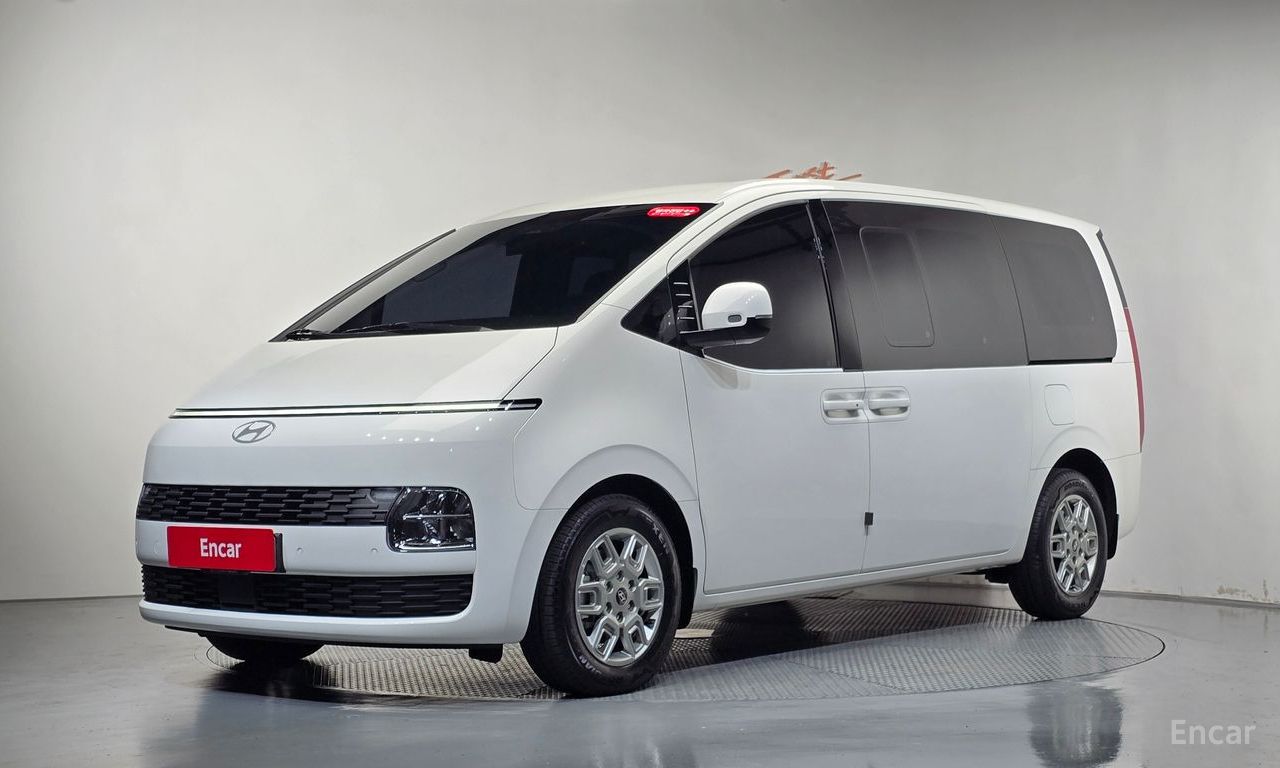 Hyundai Staria