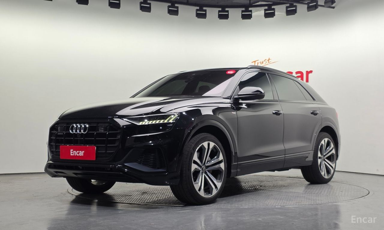 Audi Q8