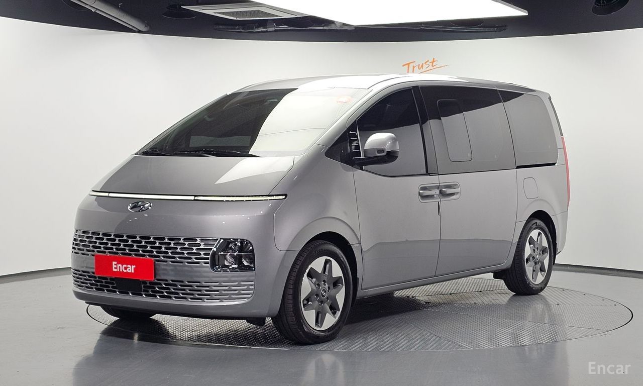 Hyundai Staria