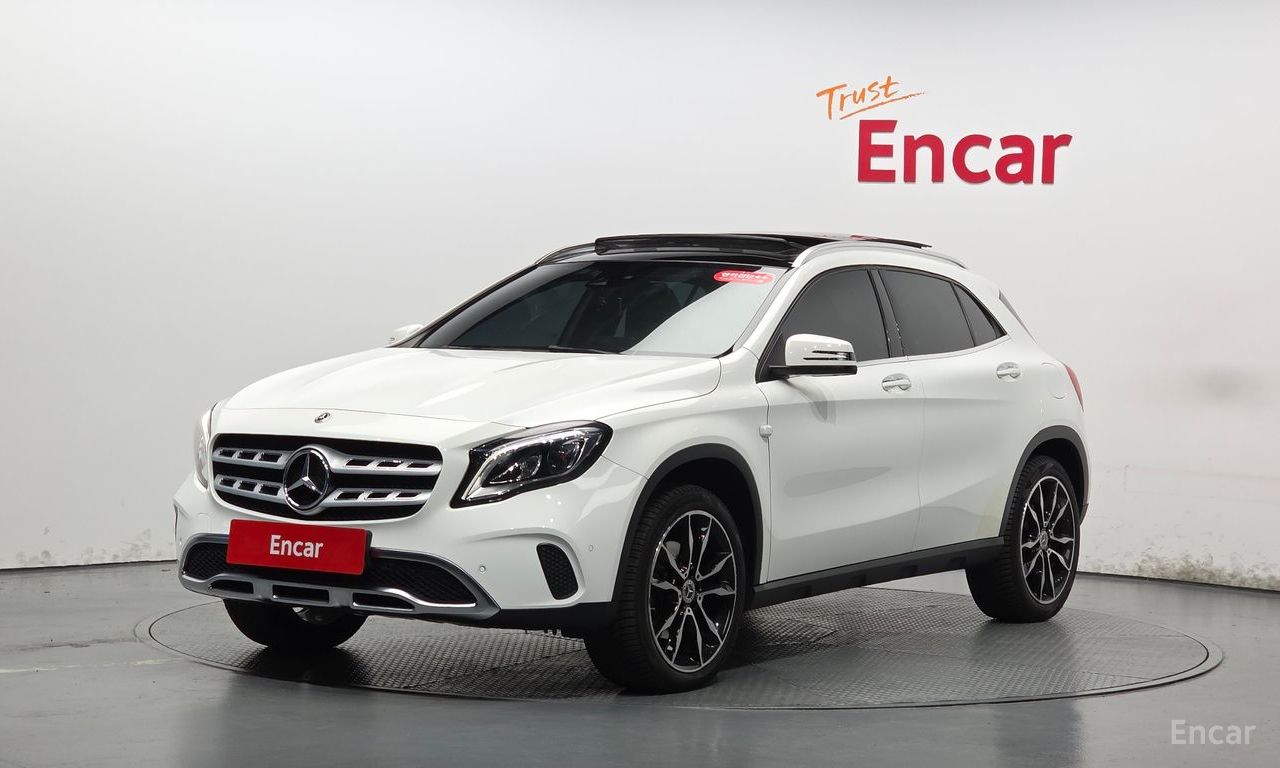 Mercedes-Benz GLA-Class X156