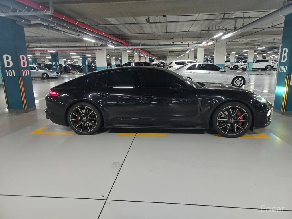 Porsche Panamera