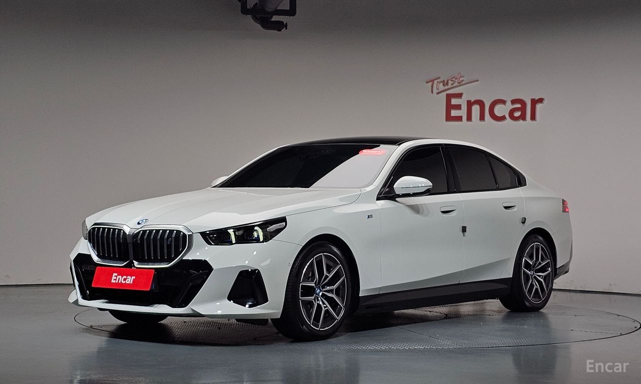 BMW i5
