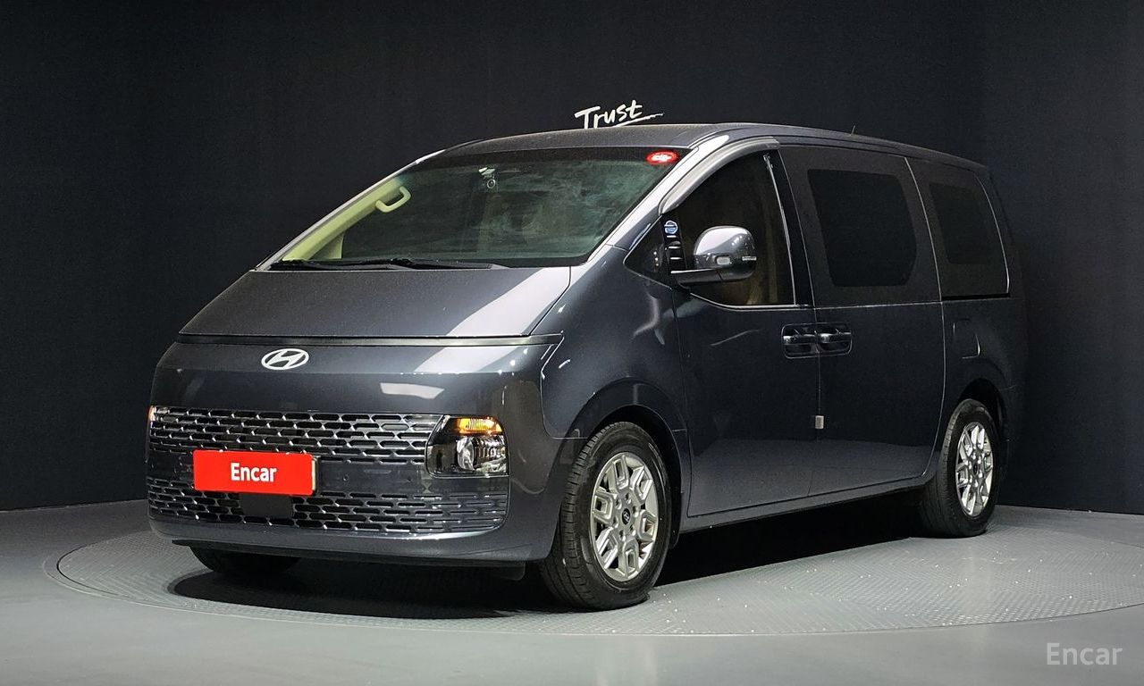 Hyundai Staria