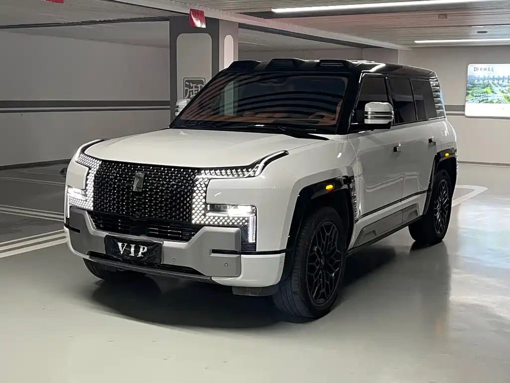 Yangwang U8