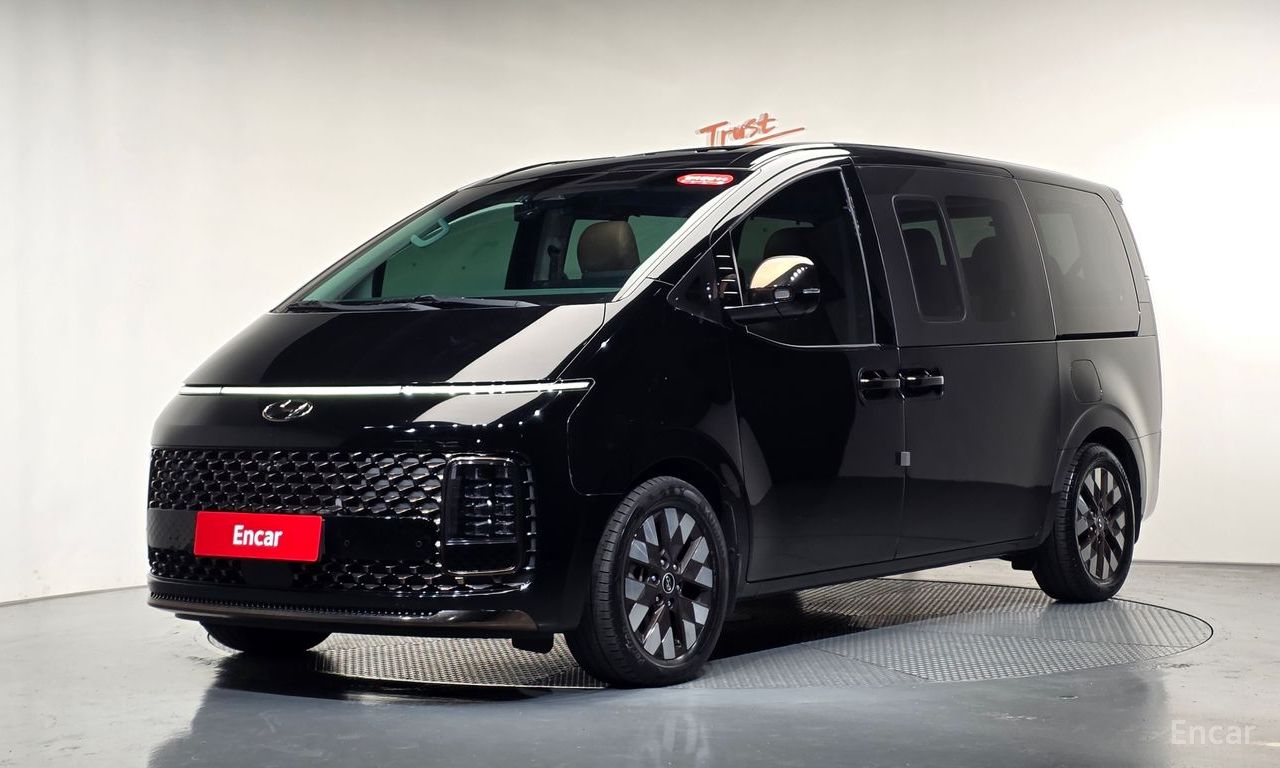 Hyundai Staria