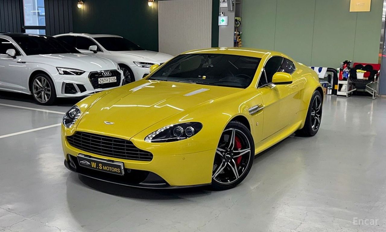 Aston Martin V8 Vantage