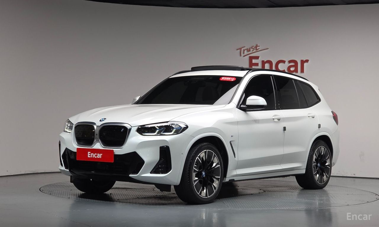 BMW iX3