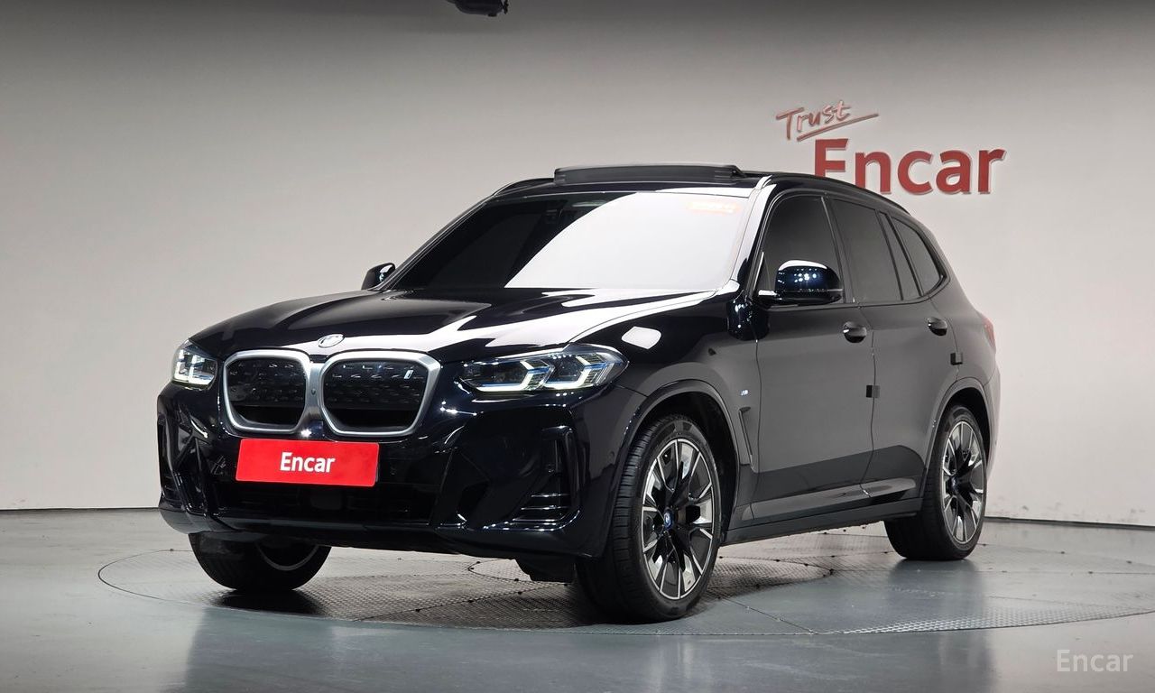 BMW iX3