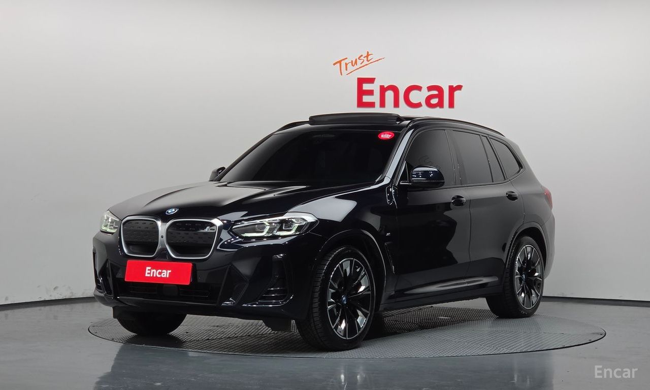 BMW iX3