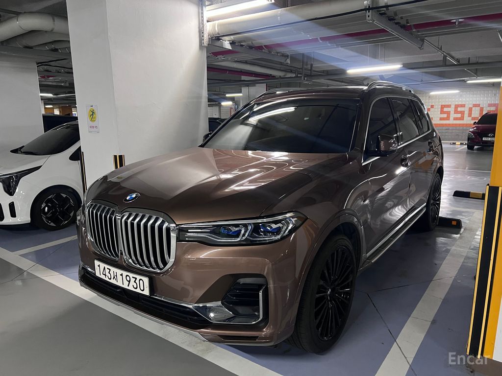 BMW X7