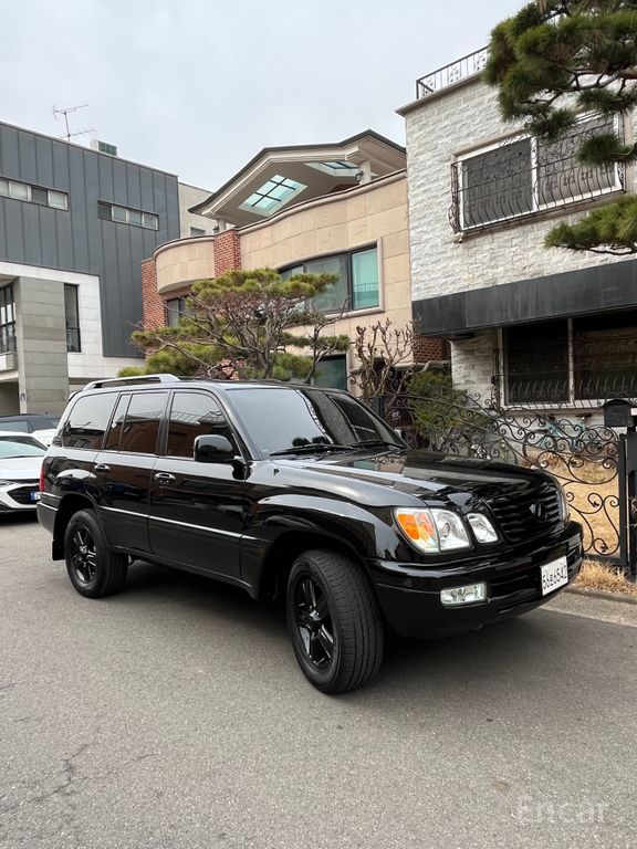 Lexus LX