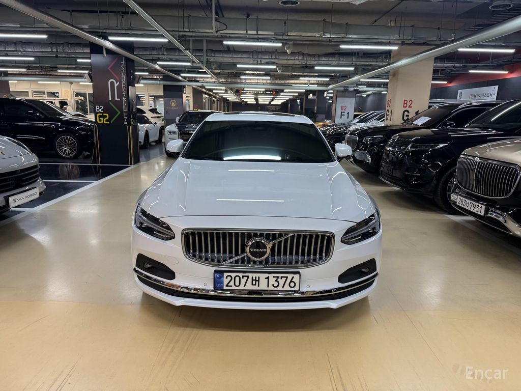 Volvo S90