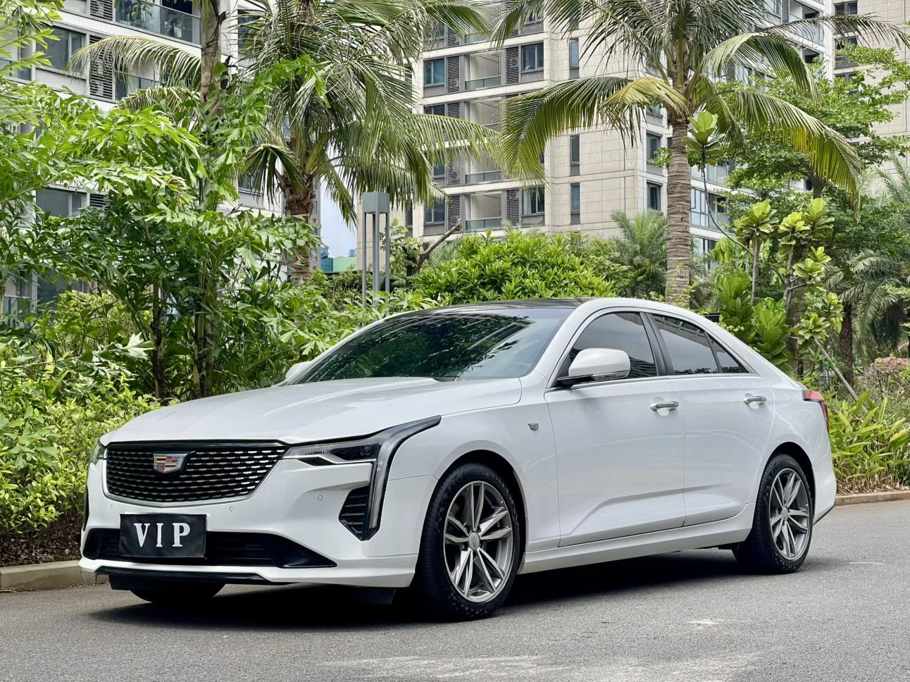 Cadillac CT4