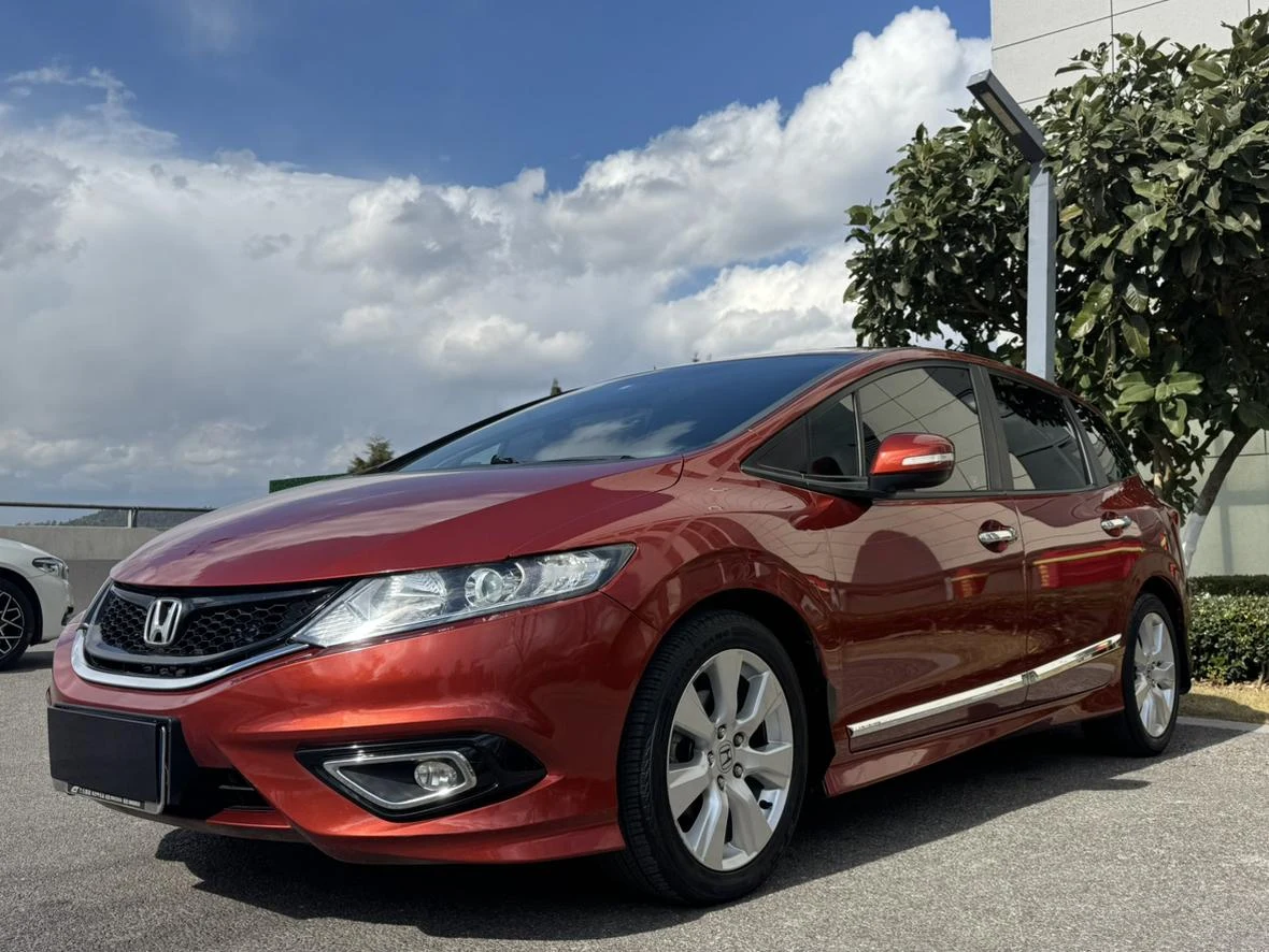 Honda Jade