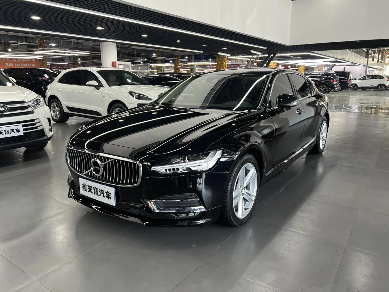 Volvo S90